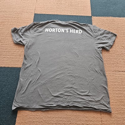 Dr Suess Horton's Herd XL Adult Graphic GRAY T-shirt S/S Print Duel Sided X3a
