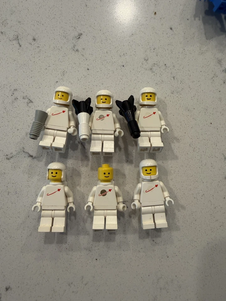 Lote de 19 Minifiguras LEGO Spaceman De Colección Rojo Blanco Amarillo Azul Negro. LEER Foto 4 de 4