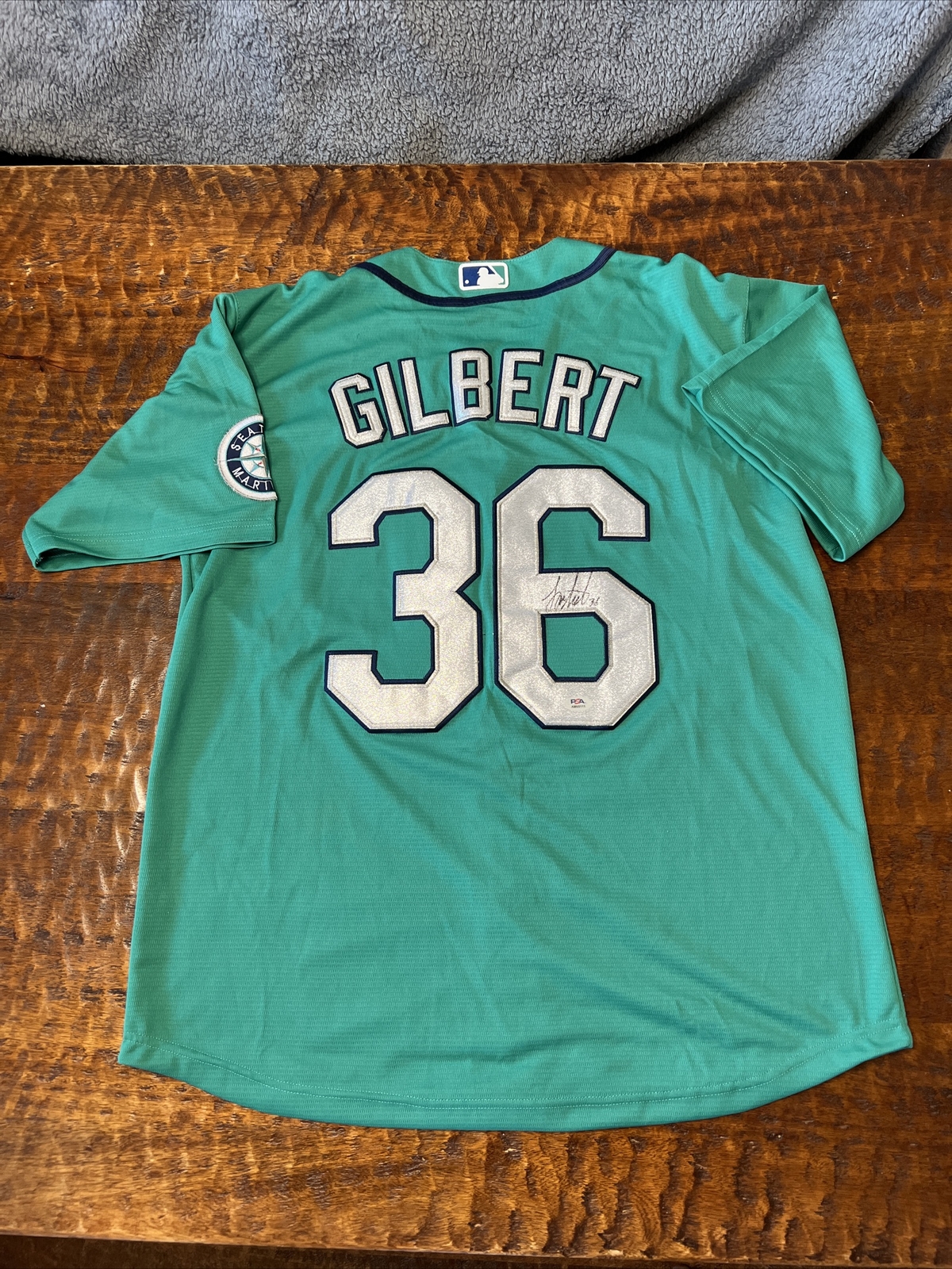 Picture 1 of 6