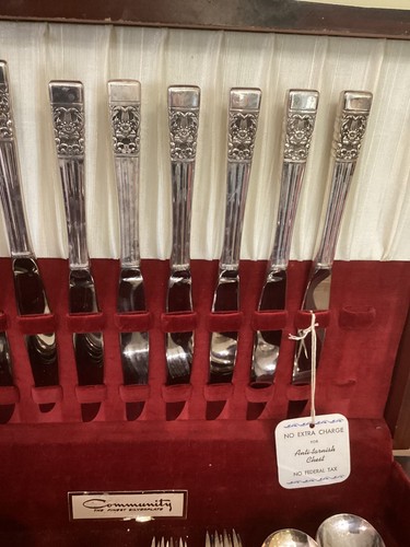 ONEIDA 1936 COMMUNITY CORONATION SILVER PLATED 77 PIECE FLATWARE SILVERWARE SET - Picture 3 of 11