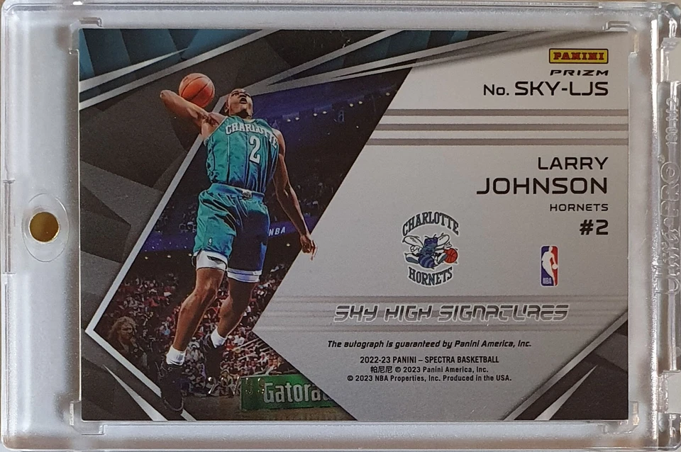 Panini Spectra Larry Johnson 2022 #Auto Silver/99 Sky High Signatures - Raro Foto 4 de 4