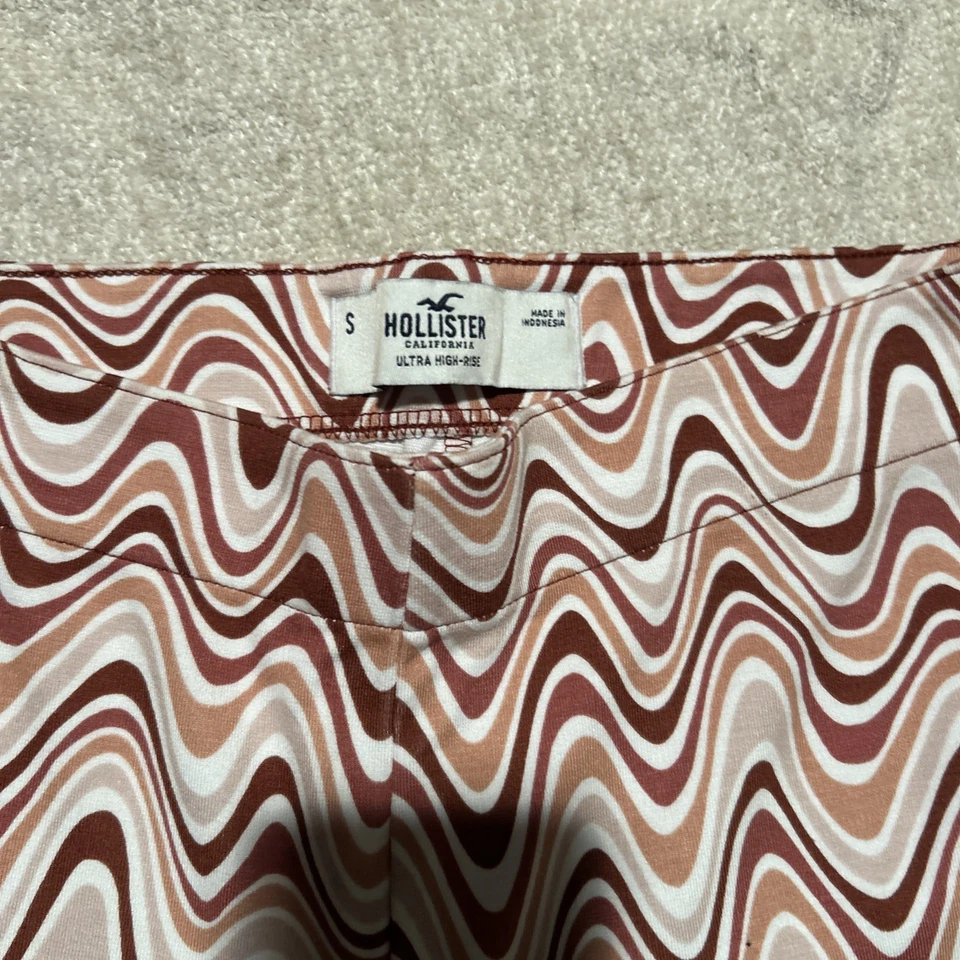 Holister Women’s Flare Pants Size Small Stretchy Fun Patterned, Hippie, 70s - Image 4 of 4