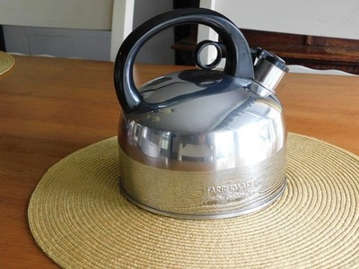 Farberware 50th Anniversary Collection 2.5 QT Whistling Tea Kettle EXC Rare