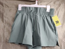 Women's Size XS All In Motion Mid Rise Woven Shorts Moisture Wicking Quick Dry