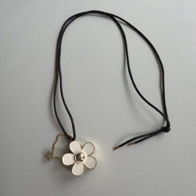 Marc Jacobs Daisy Kette & Brosche