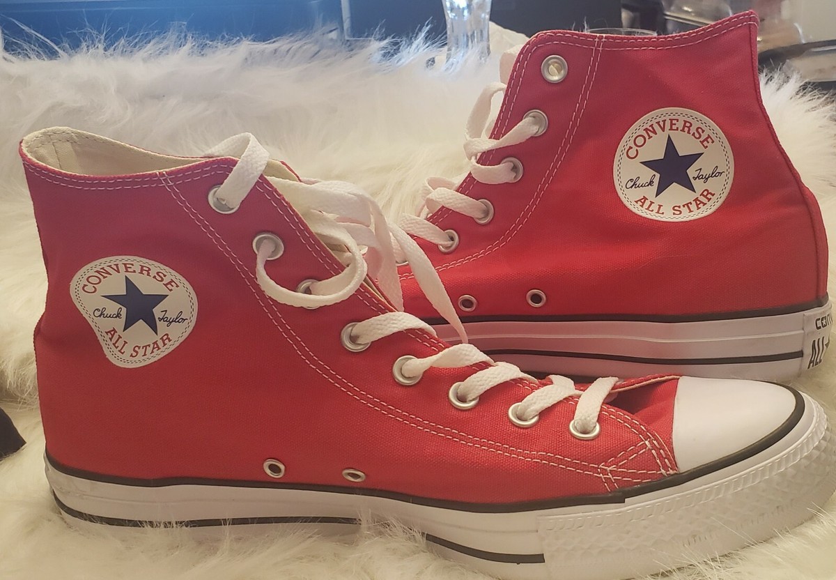 Converse all star Chuck Taylor size 11 in Men and women size 13