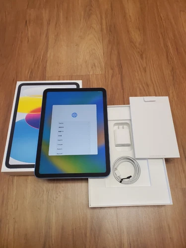 Apple iPad 10th Generation 10.9in 64GB Wi-Fi Blue A2696 MPQ13LL/A