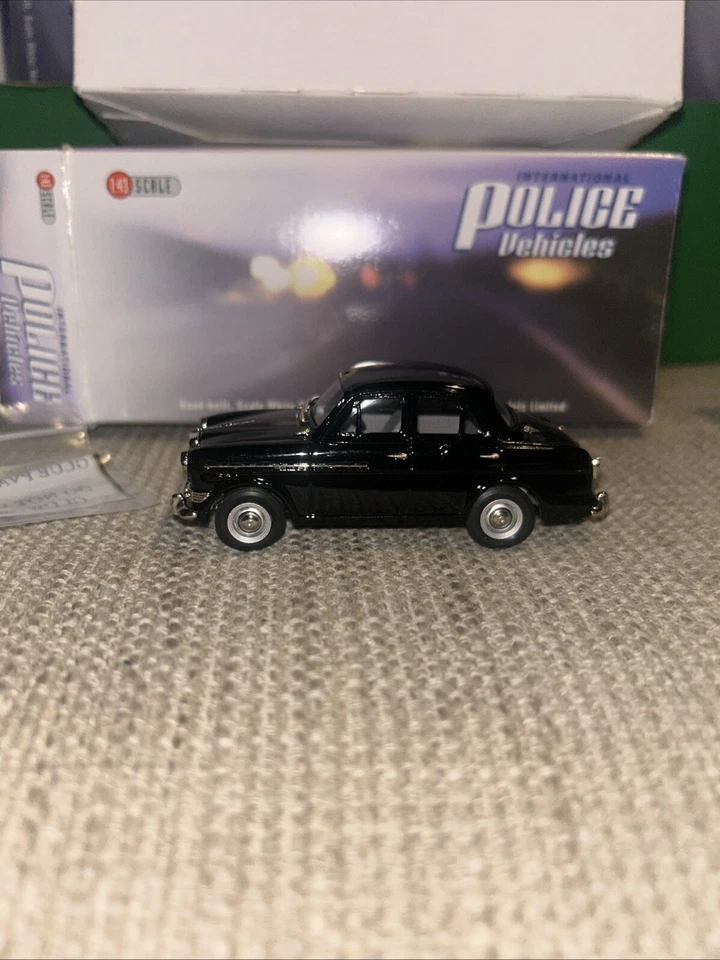 Brooklin Models 1/43 Scale IPV36 - 1958 Riley 1.5 Manchester Police - Black - Image 2 of 4