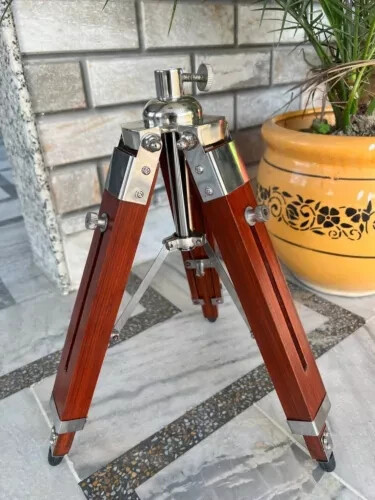 Lampada da terra treppiede in legno alluminio cromato antico soggiorno studio... foto 3