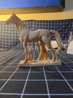 Large Unmarked Resin Horse Figurine Statue 9.25'' Stallion Equestrian Decor