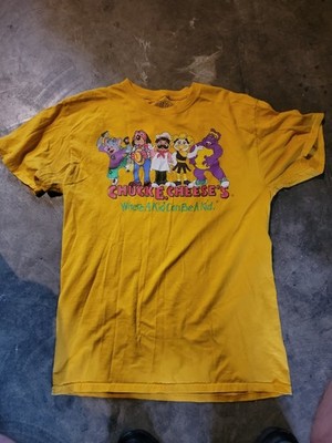 Chuck E Cheese Tshrit. Size M