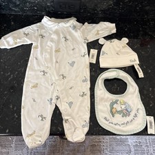 Vintage Classic Pooh Set One-Piece 3 Mos. W/ Hat and Bib. Retail 44