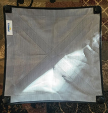 Coolaroo On The Go Cooling Elevated dog bed .medium