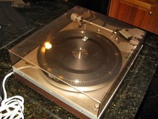 Philips GA- 212 Turntable. One Owner. Very Good