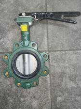 CENTERLINE Lug Style Butterfly Valve 4" 200 psi CI Body Stainless Disc EPDM Seat