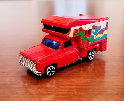 Yat Ming Hong Kong Chevy Stepside Camper 1/64 red
