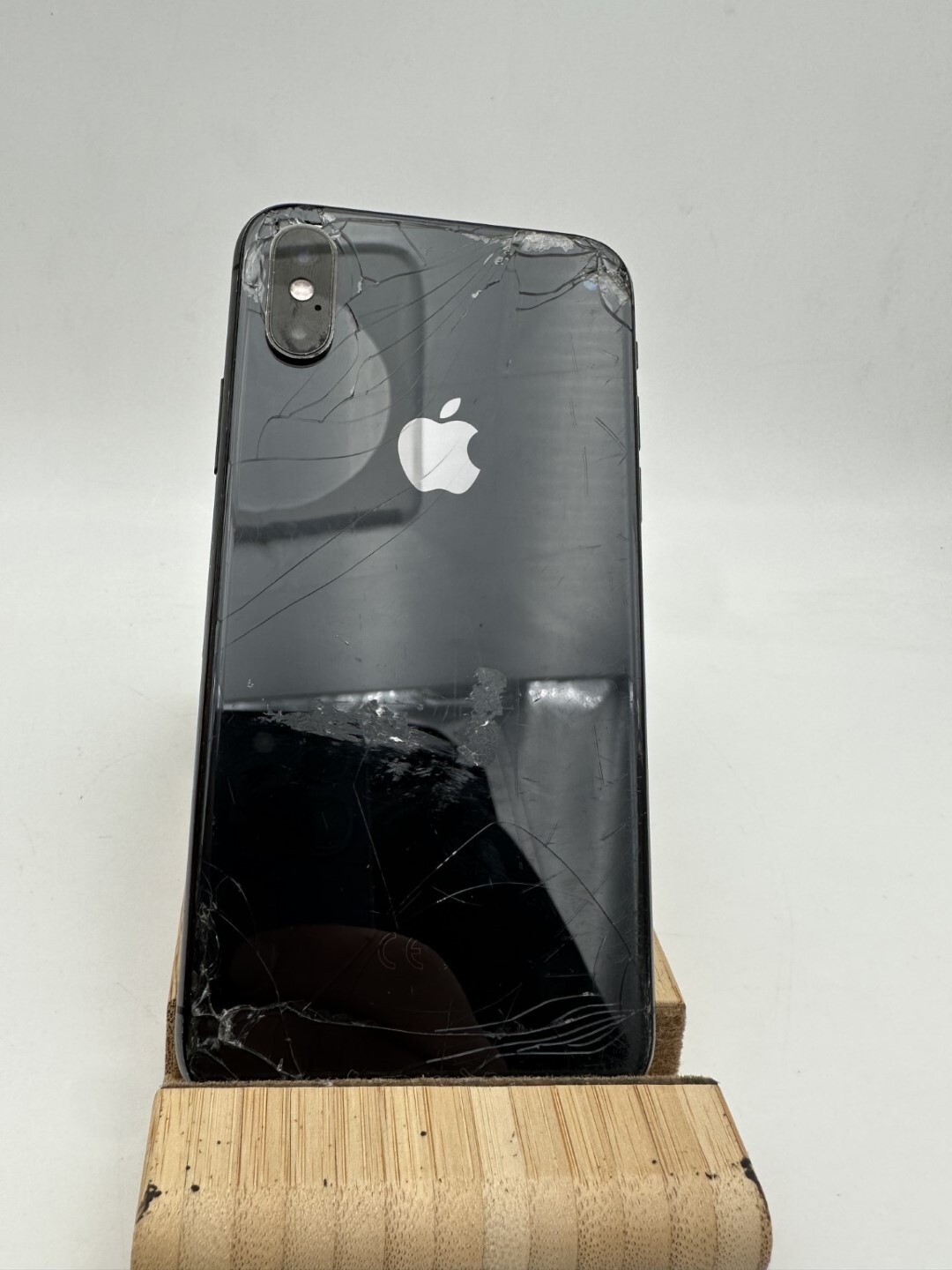 Foto 6 van Apple iPhone Xs - 256GB - Silber (Ohne Simlock)