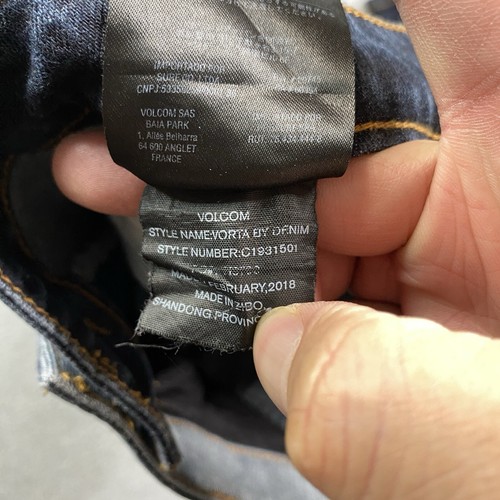 Volcom Jeans Mens 27x28 Slim Straight Dark Wash Denim Blue Preppy School College - Picture 15 of 20