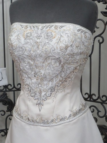 P11W CASABLANCA 1835 SZ 14 $1199 PLEATED BEADED SATIN FORMAL GOWN DRESS - Picture 7 of 18
