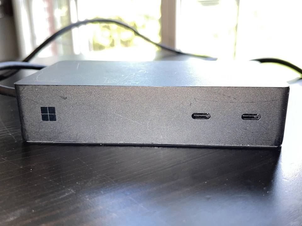 Surface Book 2 i7 16GB GTX 1060 + Surface Dock, Pen, Mouse, Charger - Image 3 of 4