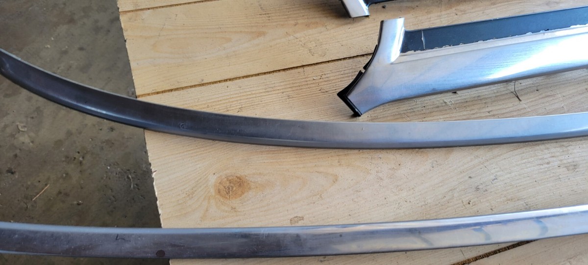 1982-1983 Datsun 280zx L28 2+0 Front Chrome Windshield Trim