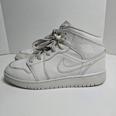 Nike Air Jordan 1 Mid Triple White 554725-130 Size 6Y Women Size 7.5 Men Size 6