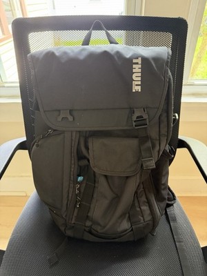 Thule Black Hiking Backpack Adjustable Straps Multiple Compartments 4 Pockets