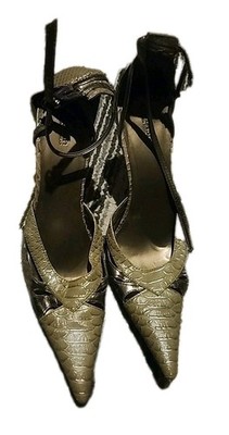  Splash size 9 snake print stiletto pumps 