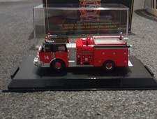 Code 3 Chicago Fire Engine 14 Kitbash 1/64 Diecast Modell