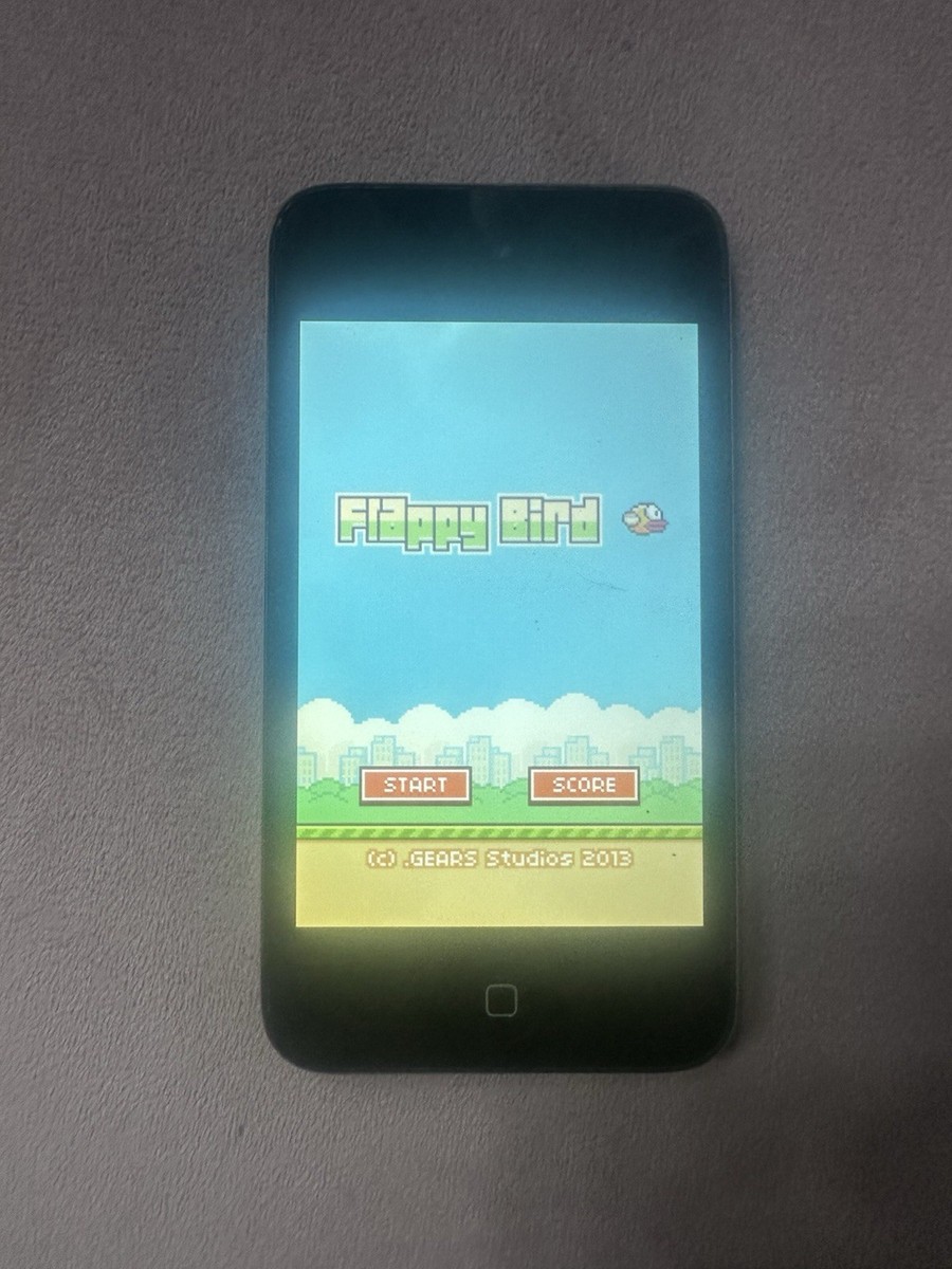 Apple iPod Touch 4th Gen (8GB) – Fl@ppy Bird! Classic 2010s Games