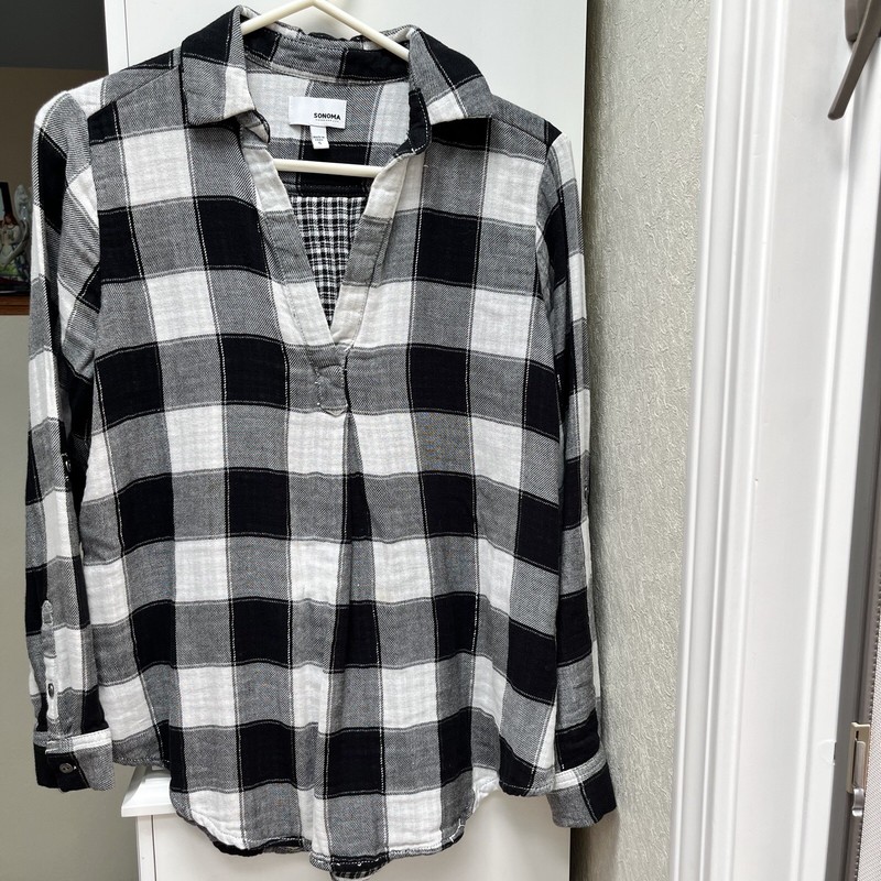 Ladies Soft Cotton Flannel Black & White Plaid Blouse - Size S - EUC