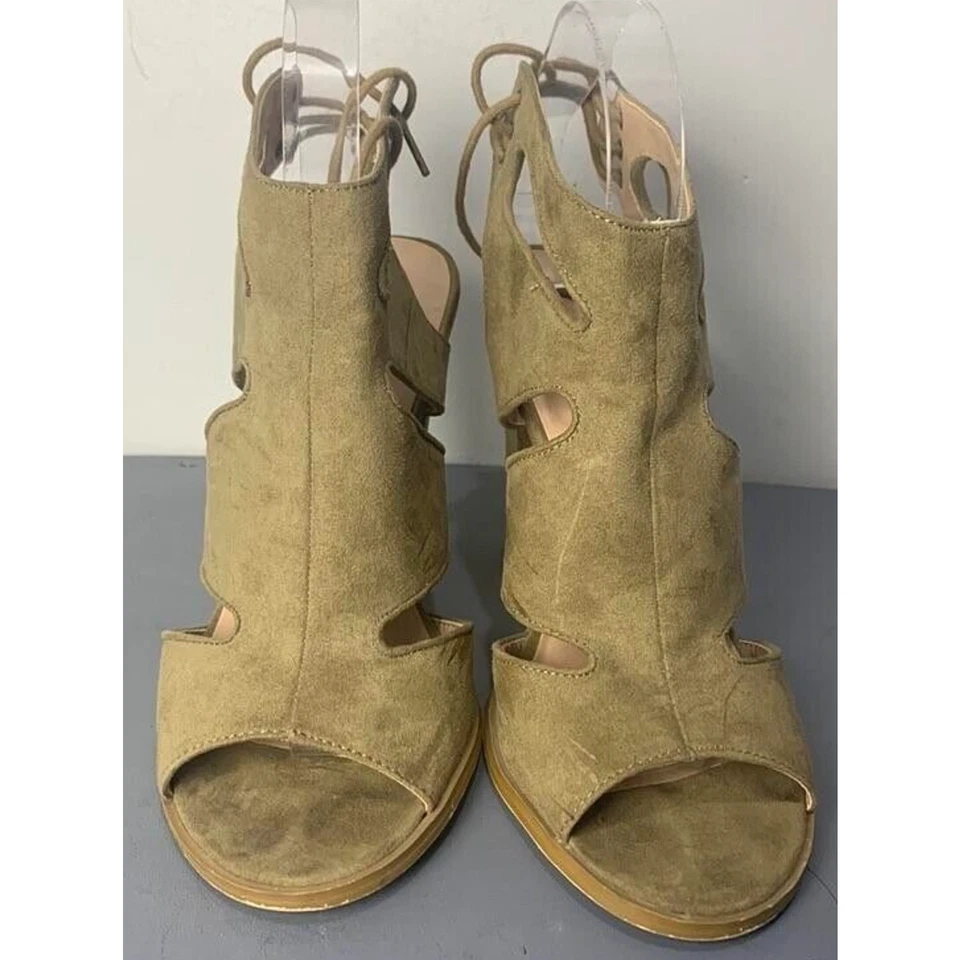 Mix No. 6 botines al tobillo de gamuza verde oliva con recorte en bloque talla 9 Foto 2 de 4