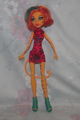 Monster High Doll Toralei Stripe Freaky Field Trip - Has Tail