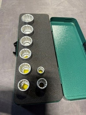 Stahlwille TC6397 50 1/2'' 12-pt 8 Pc Socket set, 32, 30, 27, 24, 22, 19, 17, 13