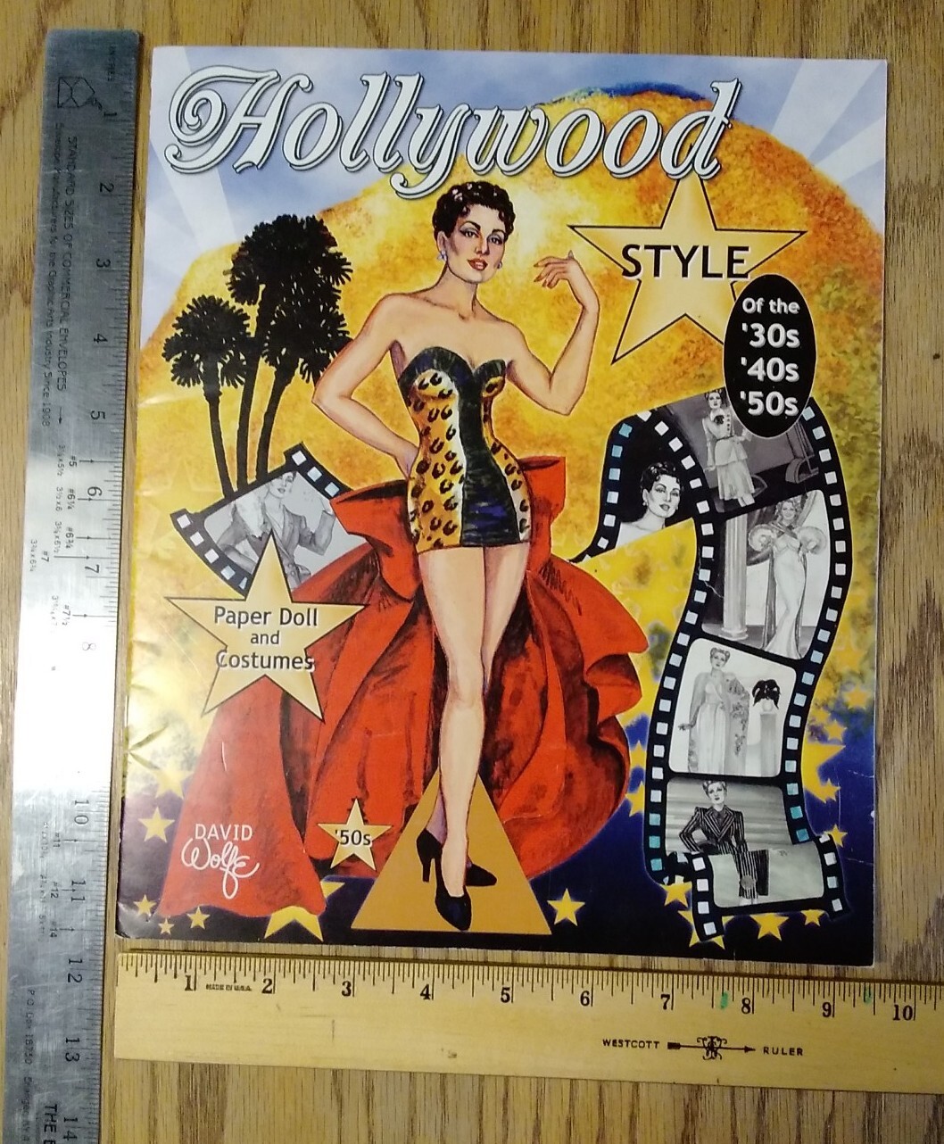 Hollywood Style Of The '30s, '40s & '50s Paper Dolls. David Wolfe. Like