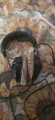 Beyerdynamic DT 770 Pro Wired Studio Headphones   Working   Worn Headband / Cosm