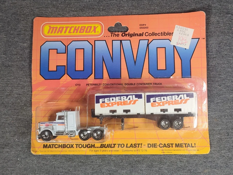 Matchbox Convoy Peterbilt Semi Truck with Federal Express Containers NIP - Image 2 of 4