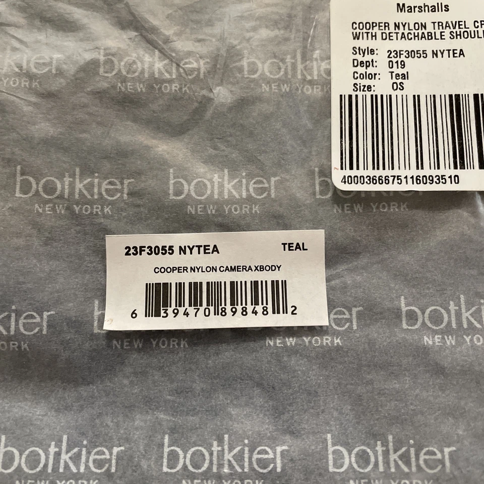 Bandolera pequeña de nailon para cámara Botkier Cooper en verde azulado - nueva en paquete (sellada) Foto 4 de 4