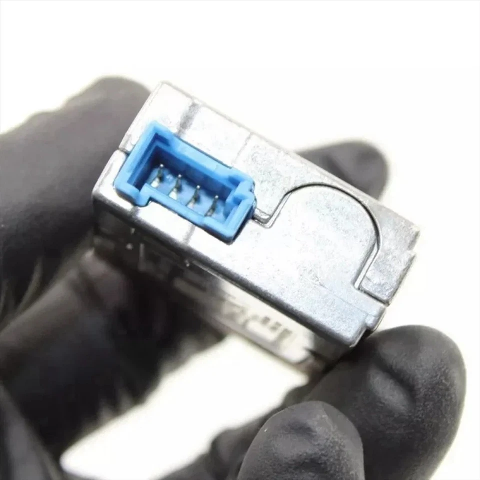 Rear Central USB Type C Charger Port Socket for BMW X1 (F48) X2 (F39) 2019-2022 — 第 4/4 张图片