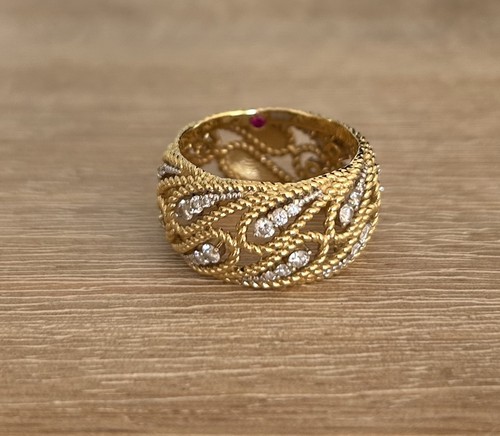 Roberto Coin 18k Yellow Gold Ring size 6.5