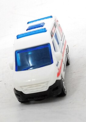 Matchbox Renault Master Ambulance