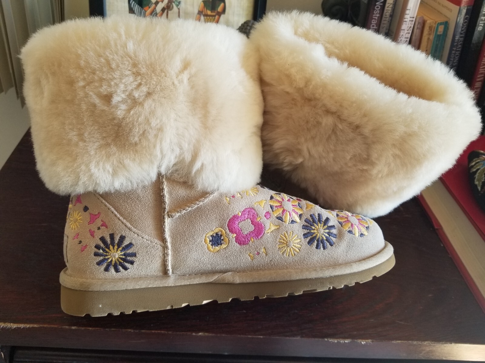 Rare Ugg embroidered  juliette  short  cuff sheepskin boots 6 image 9