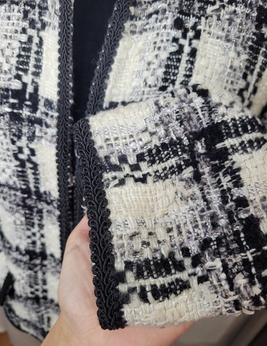 Chico's Black And White Plaid Blazer Silver Metallic Accent Long Sleeve Sz 1 - Picture 4 of 7