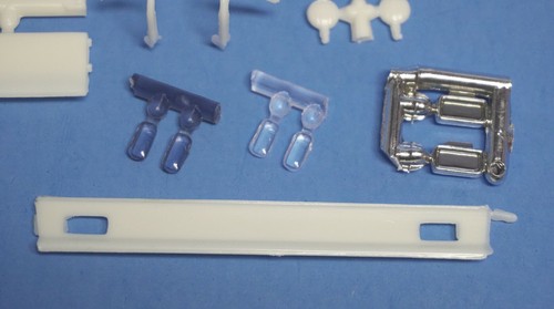 MPC Van Body Option Parts, Front-Rear Spoiler, Air Dam w/Fog & Spot lights 1/25 - Picture 4 of 8