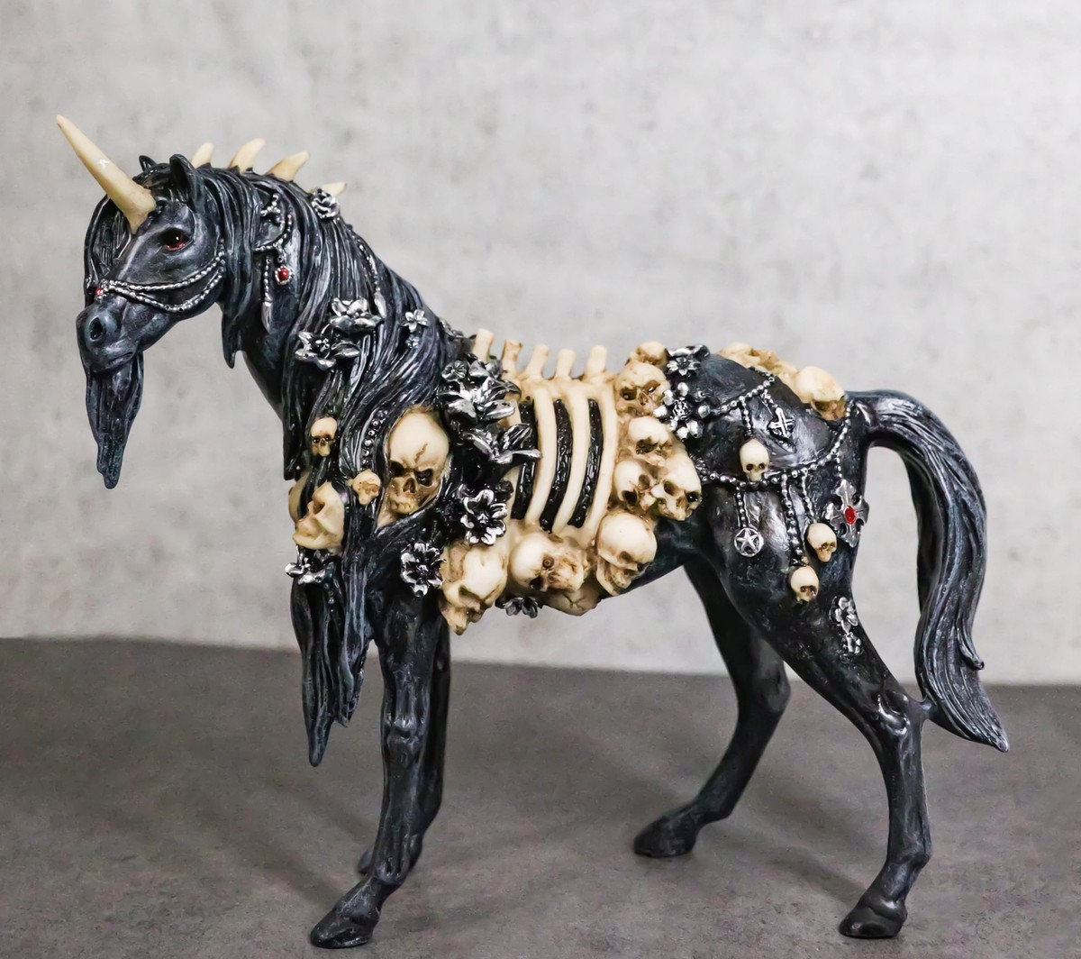 新品同様】MACABRE GADGETS BLACK LICORNE RING Gothic Macabre 新品同様】MACABRE GADGETS BLACK LICORNE RING Gothic Macabre