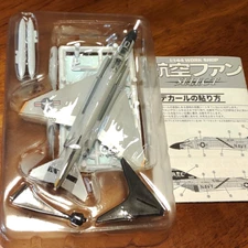 1/144 F-toys F-4J Phantom II VF-84 Jolly Rogers U.S.NAVY Select 1. #7 (NO BOX)