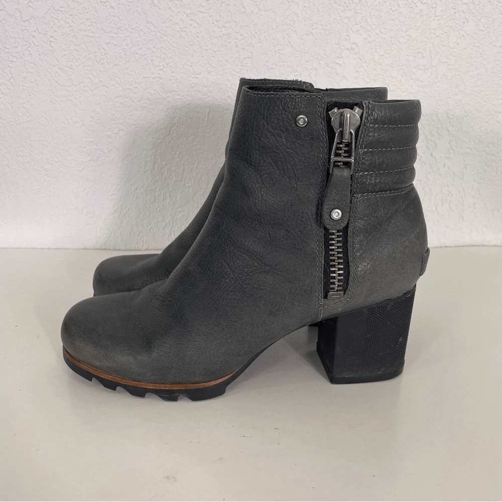 sorel leather block heeled boots