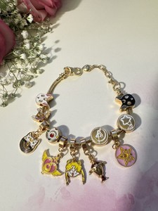 Authentic Sailor Moon Gold Plated Charms Bracelet + Jewlery Box
