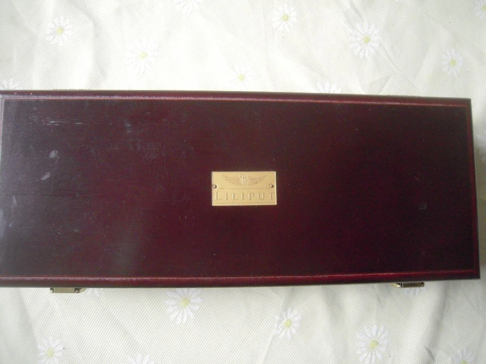 Liliput L131541- Stromlinienlok BR 05 003 DRG- limitiert Holzkassette- neuwertig - Bild 3 von 4