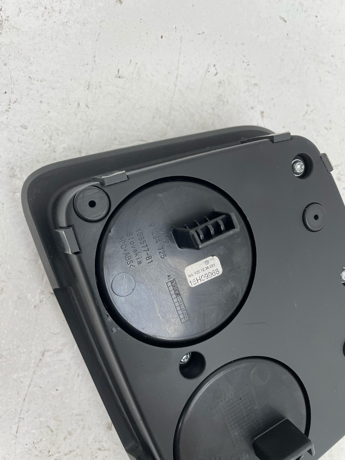 2014-2020 BMW I8 OEM REAR CENTER CONSOLE DETACHABLE CUPHOLDER 51459284725